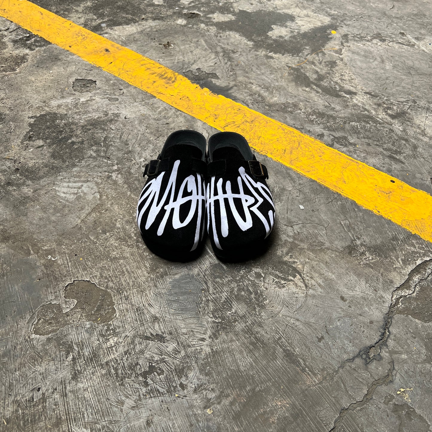 Basic Logo Clogs