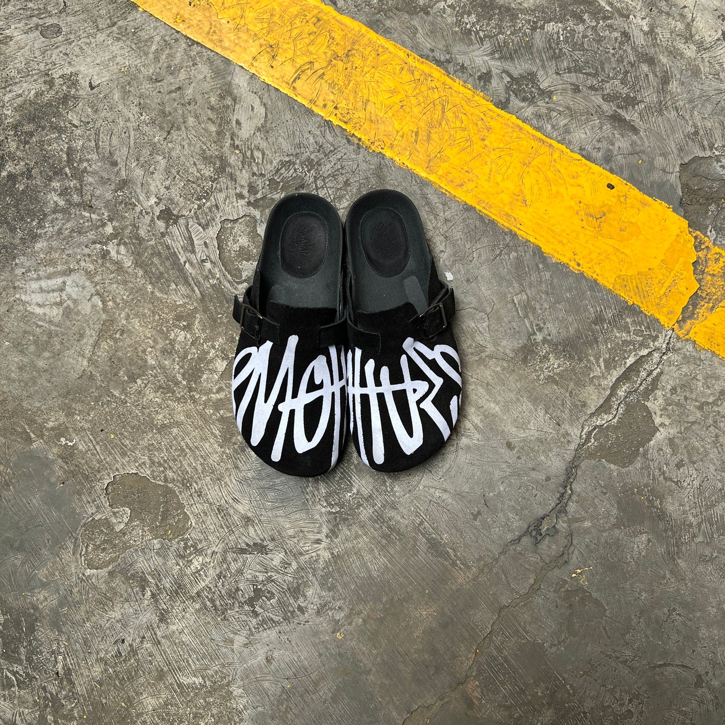 Basic Logo Clogs